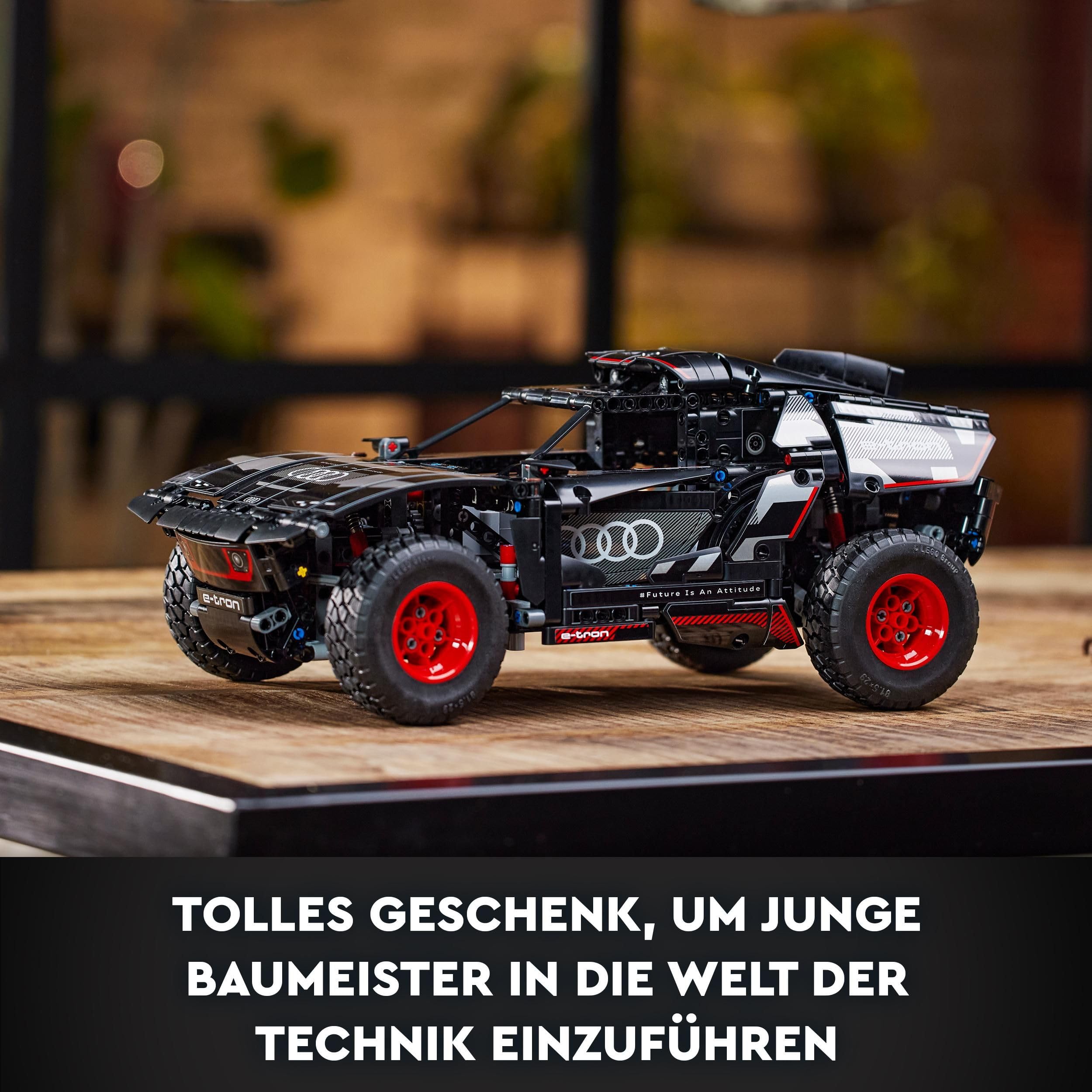 LEGO Technic 42160 Audi RS Q e-tron, ferngesteuertes Rallye-Auto mit App Control+, RC Dakar Geländewagen Bausatz für Kinder ab 10 & Fans