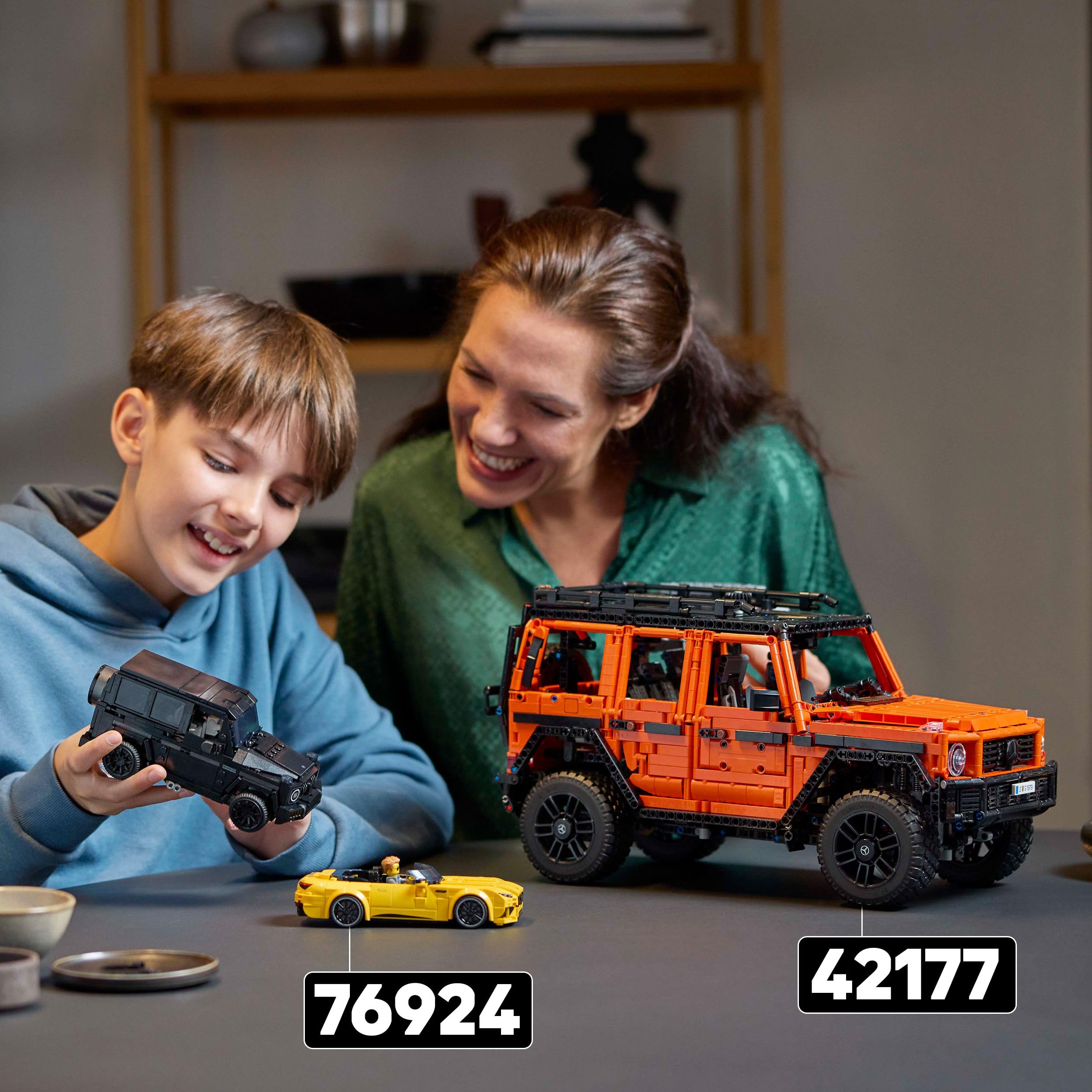 LEGO Technic 42177 Mercedes-Benz G 500 Professional Line, Luxus-Geländewagen Modellauto Bausatz & Sammlerset für Erwachsene