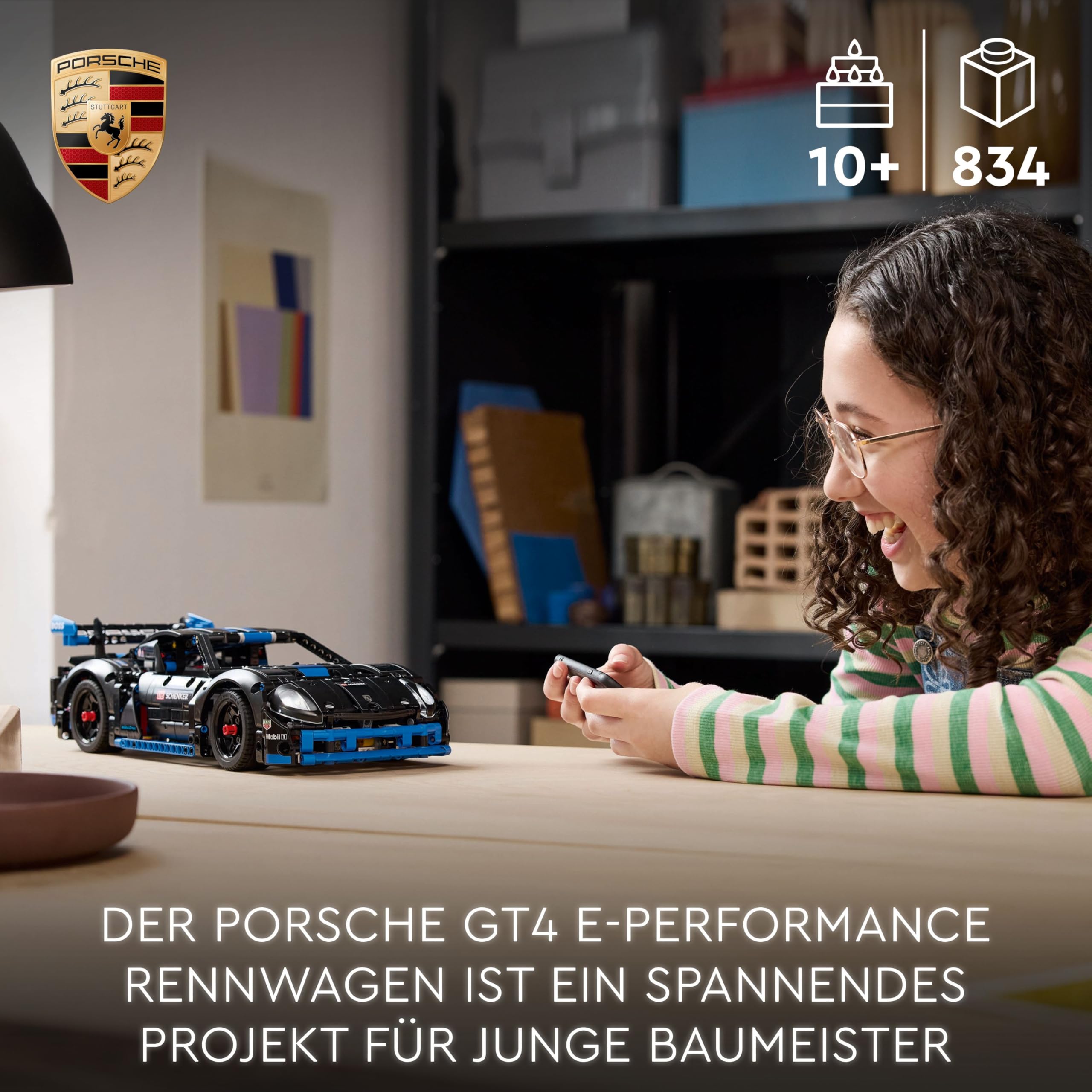 LEGO Technic 42176 Porsche GT4 e-Performance Rennwagen, ferngesteuertes Modellauto & interaktiver Bausatz für Kinder ab 10 Jahren